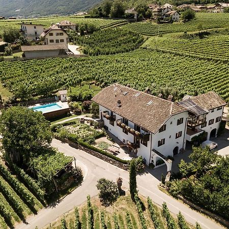 Weingut Weidlhof - Suite & Breakfast - Vacation For Wine Lovers Caldaro Exterior foto