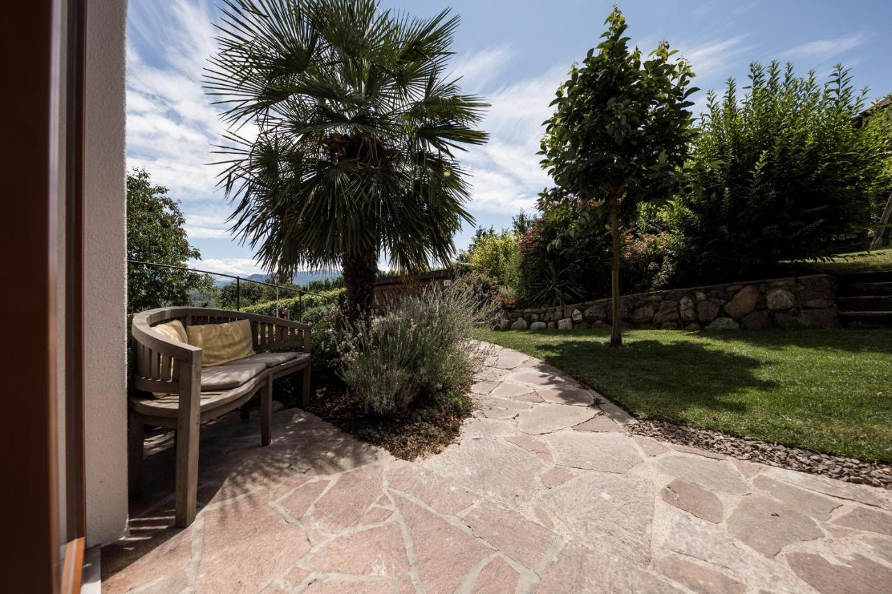 Weingut Weidlhof - Suite & Breakfast - Vacation For Wine Lovers Caldaro Exterior foto