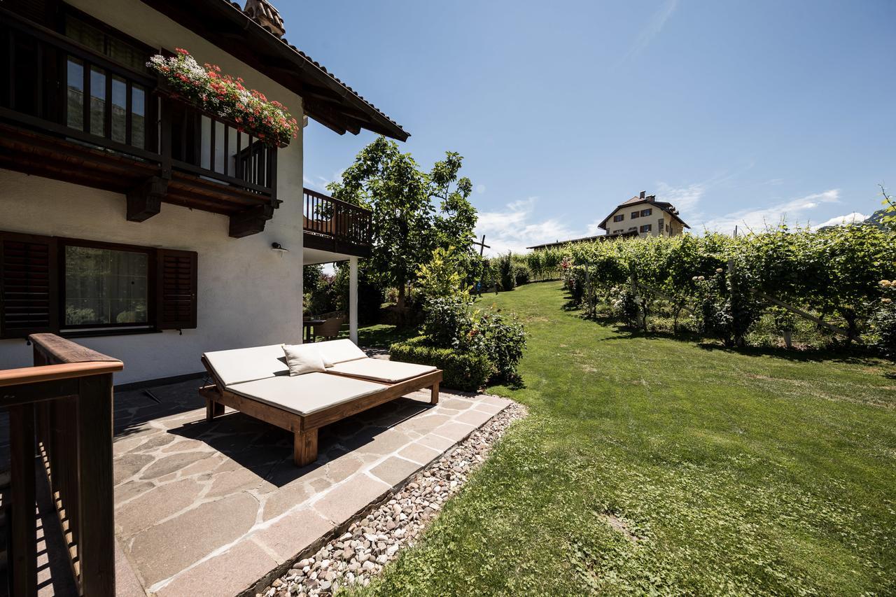 Weingut Weidlhof - Suite & Breakfast - Vacation For Wine Lovers Caldaro Exterior foto